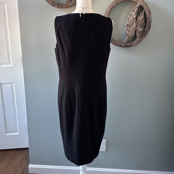 Akris Punto black tweed front V-neck sleeveless  dress size 12 - Picture 5 of 7